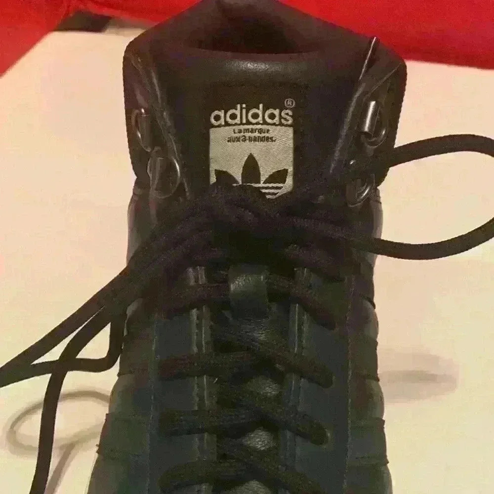 Adidas Blue high top sneakers shell toe sz 5 Boys - Picture 8 of 13